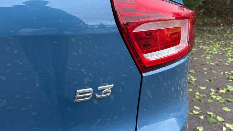 Volvo XC40 2.0 B3P Plus Dark 5dr Auto Petrol Estate